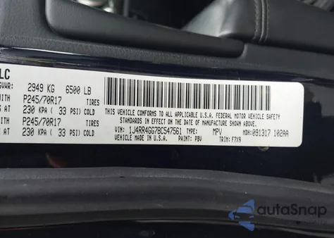 2011 Jeep Grand Cherokee Laredo z USA, uszkodzony, nr VIN 1J4RR4GG7BC547561